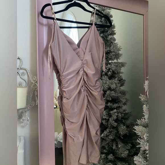 Le chateau pink sparkly formal dress - Picture 2 of 3